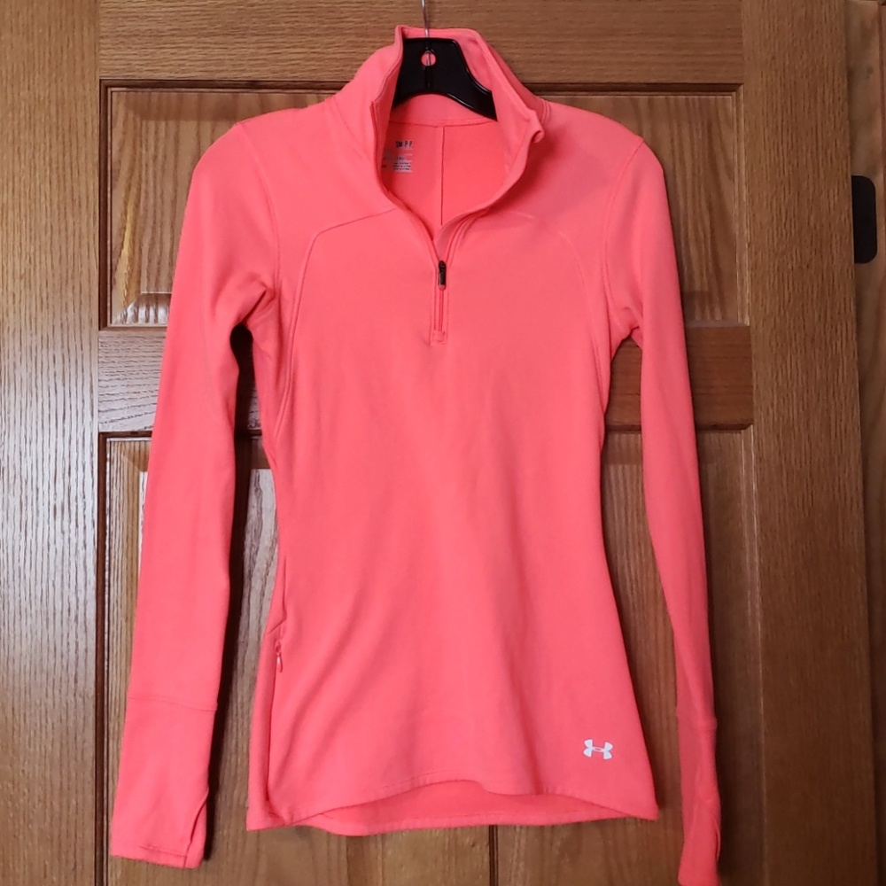 Women's Under Armour quarter zip, small